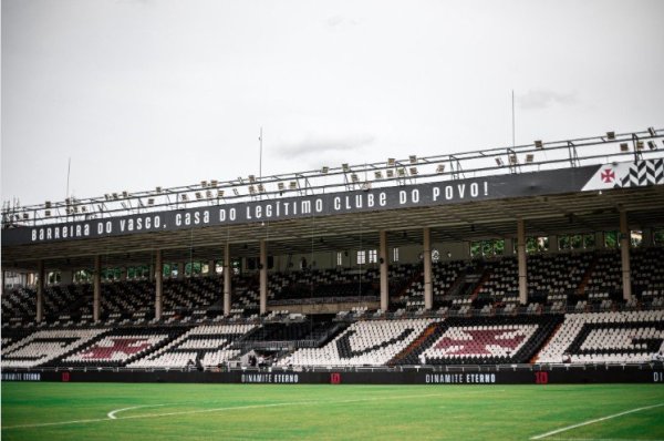 Vasco desiste do Maracanã e decide enfrentar o Palmeiras em São Januário