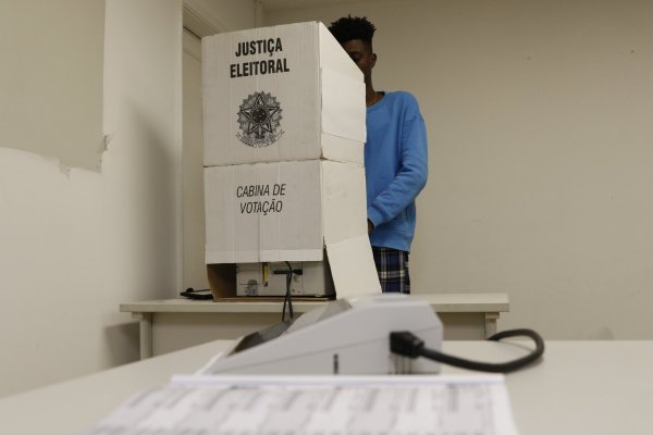 SP terá atendimento em Libras para eleitores surdos nos locais de votação