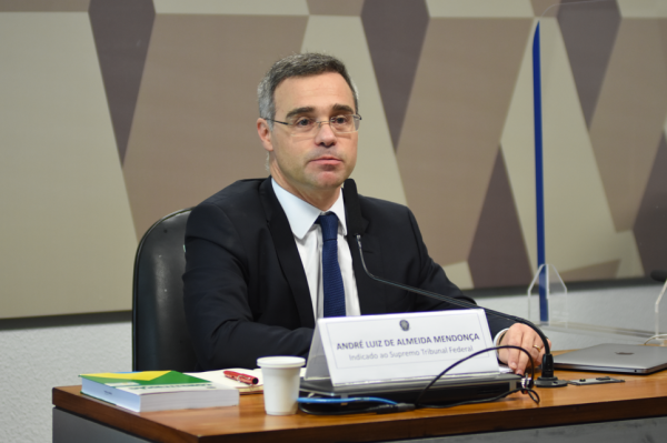 Mendonça afirma ter sido monitorado pela PF por mais de 30 dias