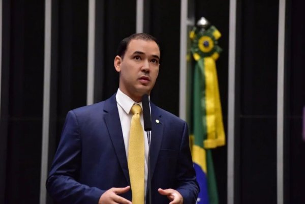 Vincentinho Júnior é eleito governador do Tocantins