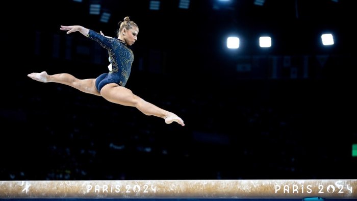Flávia Saraiva brilha e conquista mais duas medalhas para o Brasil na Copa do Mundo de Ginástica