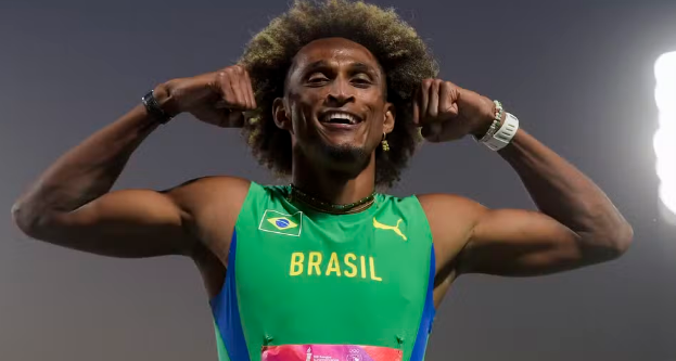 Alison dos Santos estreia nos Jogos Sul-Americanos com recorde da competição nos 400m