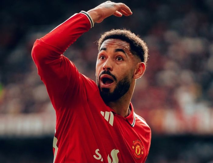 Matheus Cunha dá assistência para gol do Manchester United, mas Tottenham busca empate nos acréscimos