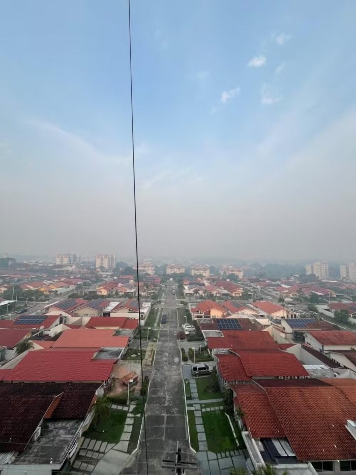 Fumaça paralisa voos de combate a incêndios em Manaus e piora qualidade do ar