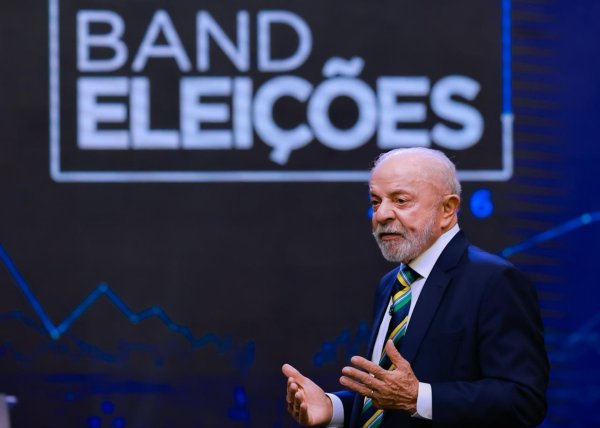 Pesquisa PoderData/AYA: desaprovação de Lula chega a 50%, e aprovação é de 44%