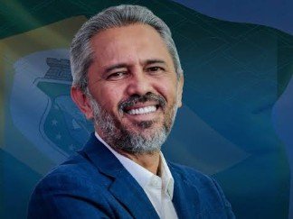 Elmano de Freitas é reeleito governador do Ceará