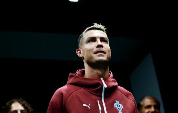 Portugueses deixam Cristiano Ronaldo fora de escalação ideal para duelo com a Dinamarca