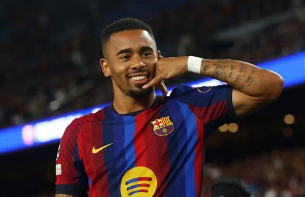 Gabriel Jesus alcança Rivaldo entre brasileiros com mais gols na Champions League