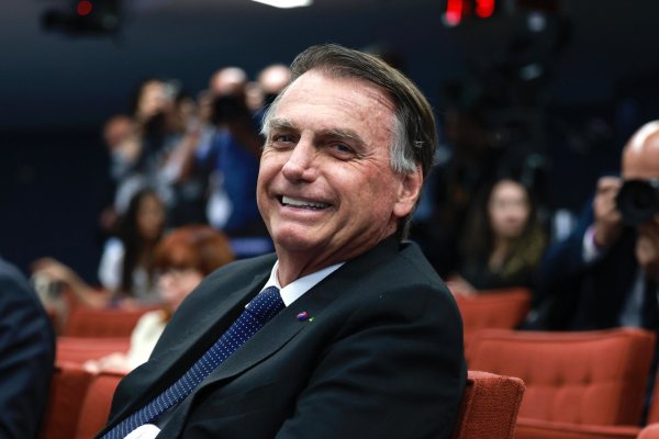 Defesa de Bolsonaro pede anulação da condenação