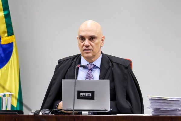 Moraes pede vista e suspende julgamento do plano estratégico do STF