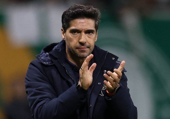 Abel Ferreira surge como favorito para assumir o Sporting, diz jornal português