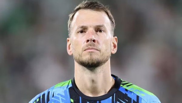 Neto encaminha retorno à Juventus após saída do Botafogo