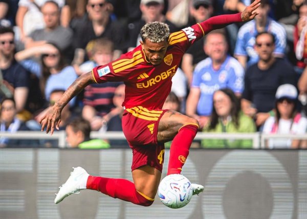Roma de Wesley segura empate contra sensação do Campeonato Italiano