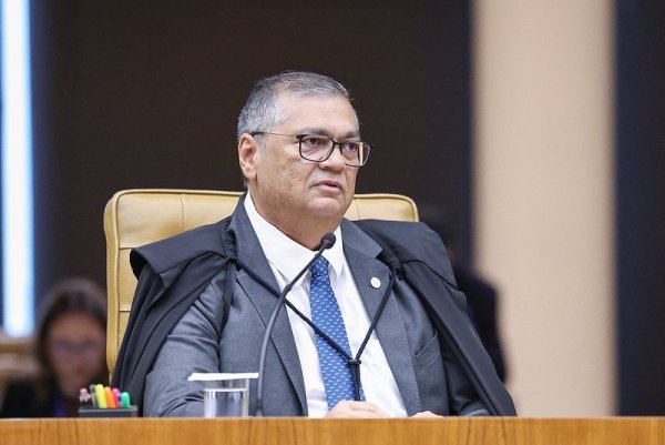 Dino amplia investigação sobre Banco Master e concessões de cemitérios em SP