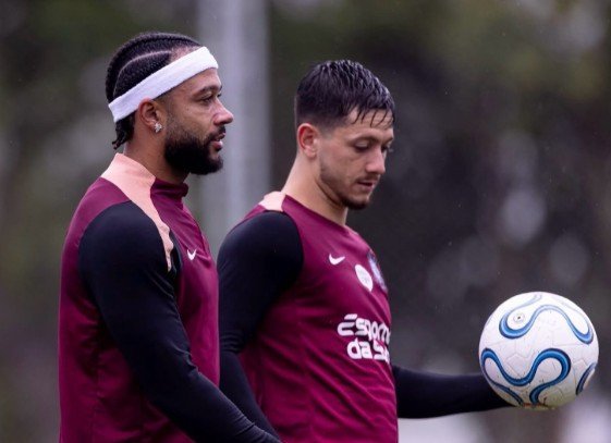 Corinthians atrasa direitos de imagem de agosto e amplia dívidas com o elenco