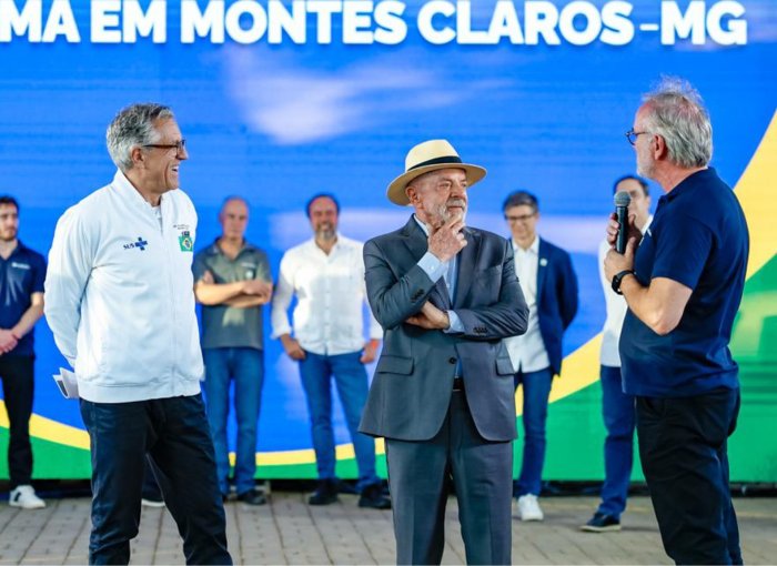 Flávio Bolsonaro levou ao TSE denúncia contra Lula por uso eleitoral de agendas oficiais