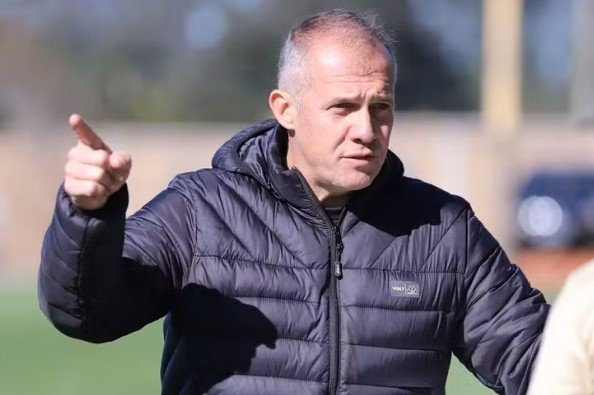 Eduardo Baptista perde com o Criciúma e é alvo de protestos antes de possível acerto com o Inter