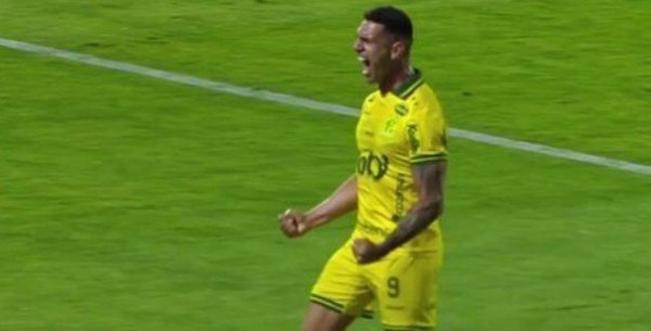 Com um a menos, Mirassol busca empate contra o Bragantino pelo Brasileirão