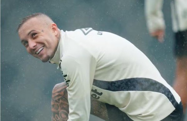 Everton Cebolinha faz primeiro treino pelo Santos e pode estrear contra o Cruzeiro