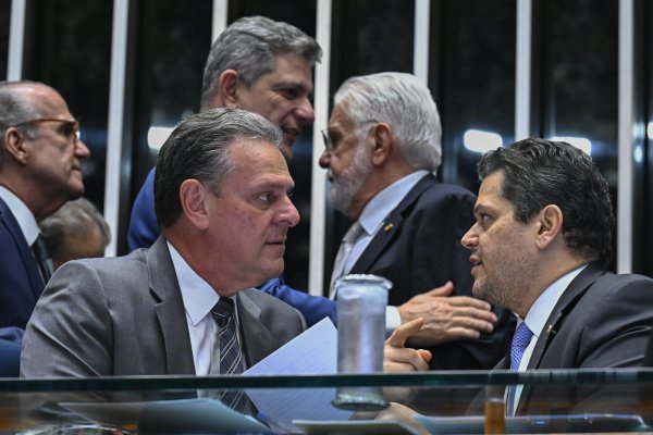 Áudio liga dinheiro de negociação envolvendo Fávaro a pagamento de campanhas