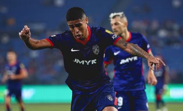 Bérgson se naturaliza e pode defender a seleção da Malásia