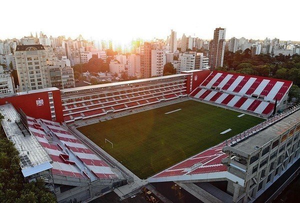 Estudiantes confirma Estádio UNO para receber o Flamengo na semifinal da Libertadores