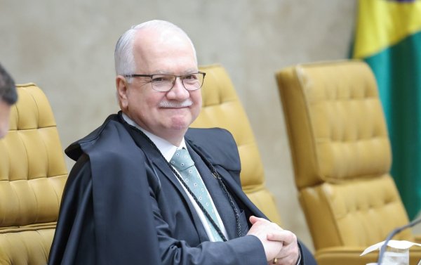 Ministros defendem que Fachin assuma relatoria de apuração sobre Moraes e Vorcaro