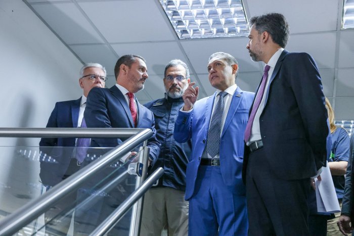 Presidente do TSE nega sinais de interferência internacional nas eleições