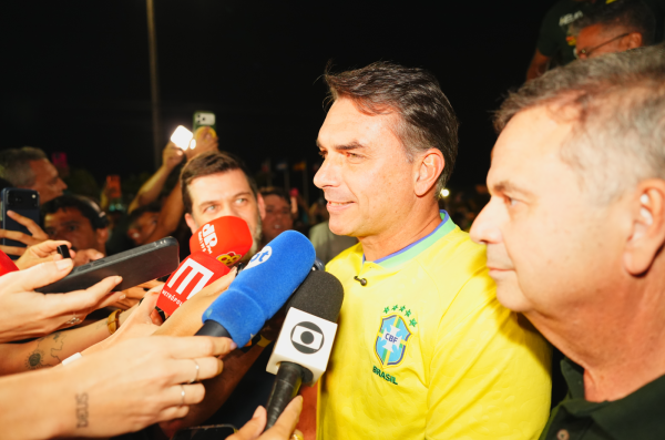 GloboNews inventa notícia falsa sobre retirada de Nossa Senhora Aparecida do posto de padroeira