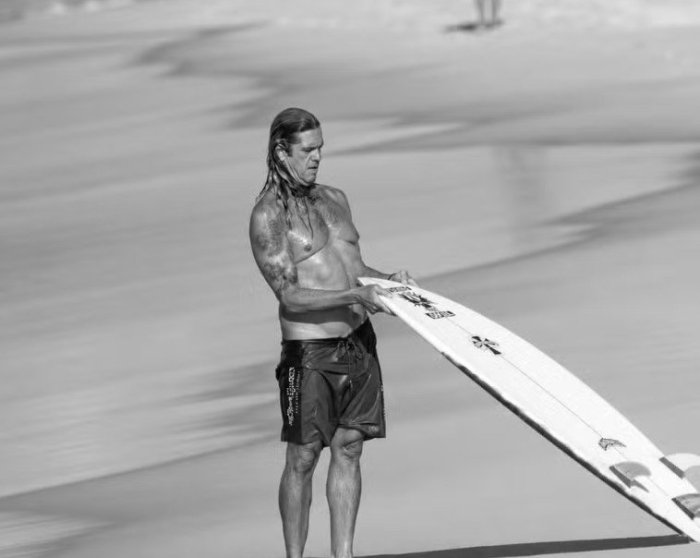 Morre Dadá Figueiredo, um dos maiores ícones do surfe brasileiro, aos 61 anos
