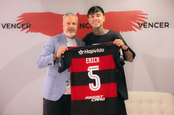 Flamengo renova com Pulgar até 2029