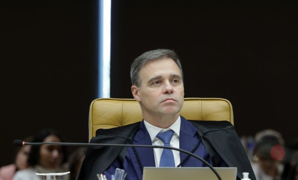 Mendonça nega ter acessado dados de Vorcaro e rejeita acusações de Moraes
