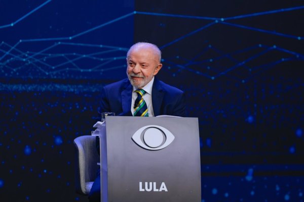 Lula promete entregar ao TSE autorização para quebra de sigilo dele e da família