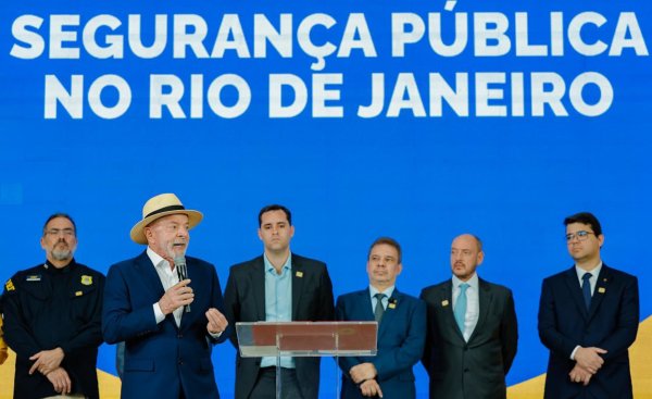 Lula diz que não aceita classificação de  PCC e CV como  terroristas: “Terrorismo foi o 8 de janeiro”