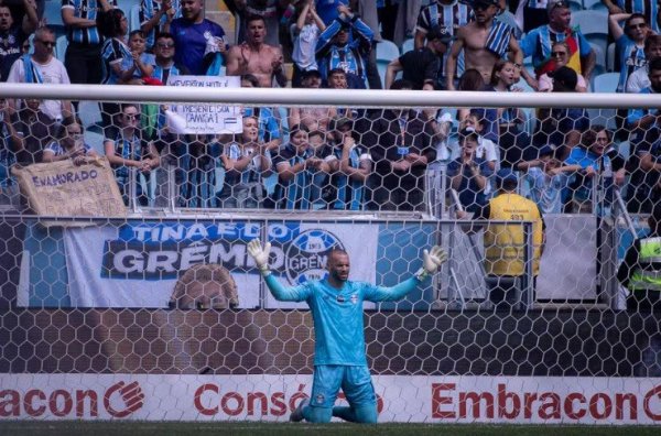 Weverton se destaca e lidera ranking de gols evitados no Brasileirão