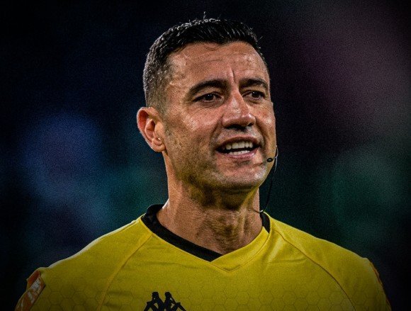CBF troca árbitro de São Paulo e Vitória