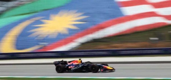 Verstappen lidera primeiro treino do GP do Bahrein na Malásia; Bortoleto termina em 13º