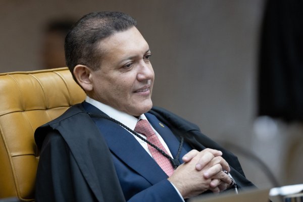 TSE terá “sala de situação” com big techs durante eleições de 2026
