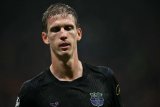 Dani Olmo sofre lesão contra o PSG e desfalca o Barcelona no El Clásico