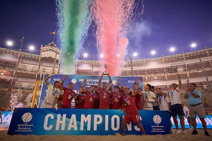 Portugal vence Paraguai, conquista o Mundialito de Beach Soccer e levanta o oitavo título
