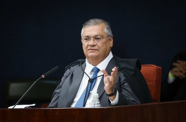 Dino aponta “ecossistema criminoso” no Maranhão e afasta presidente do TCE-MA