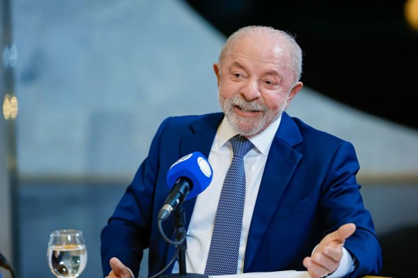 Às vésperas de eleição, Lula anuncia reajuste do Bolsa Família com benefício mínimo de R$ 691
