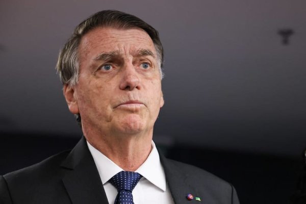 TSE deve analisar nesta sexta uso de imagem de Jair Bolsonaro em campanhas eleitorais