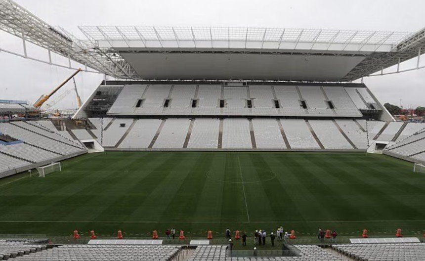 MP dá 72 horas para Corinthians apresentar documentos sobre dívida com a Caixa