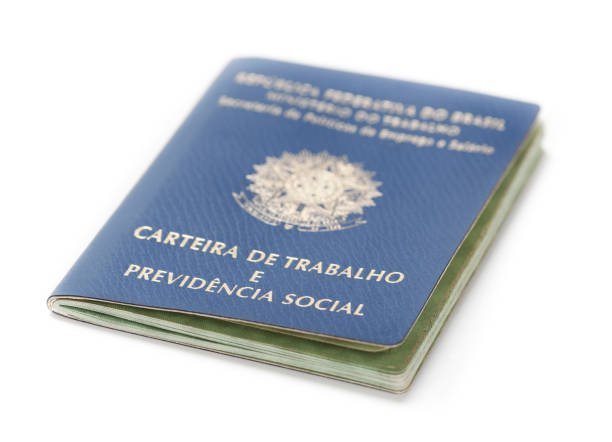 Pesquisa aponta que 66,2% dos brasileiros aprovam o fim da escala 6x1