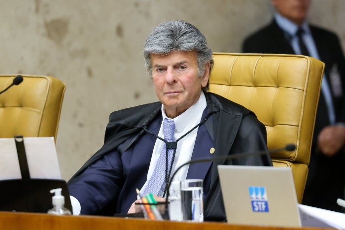 Fux dá 72 horas para AGU se manifestar sobre proibição das bets