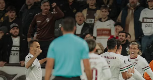 Fluminense perde para o Platense, mas avança à semifinal da Libertadores