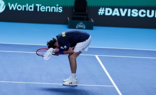 João Fonseca vence Dominic Stricker de virada e coloca Brasil na frente na Copa Davis