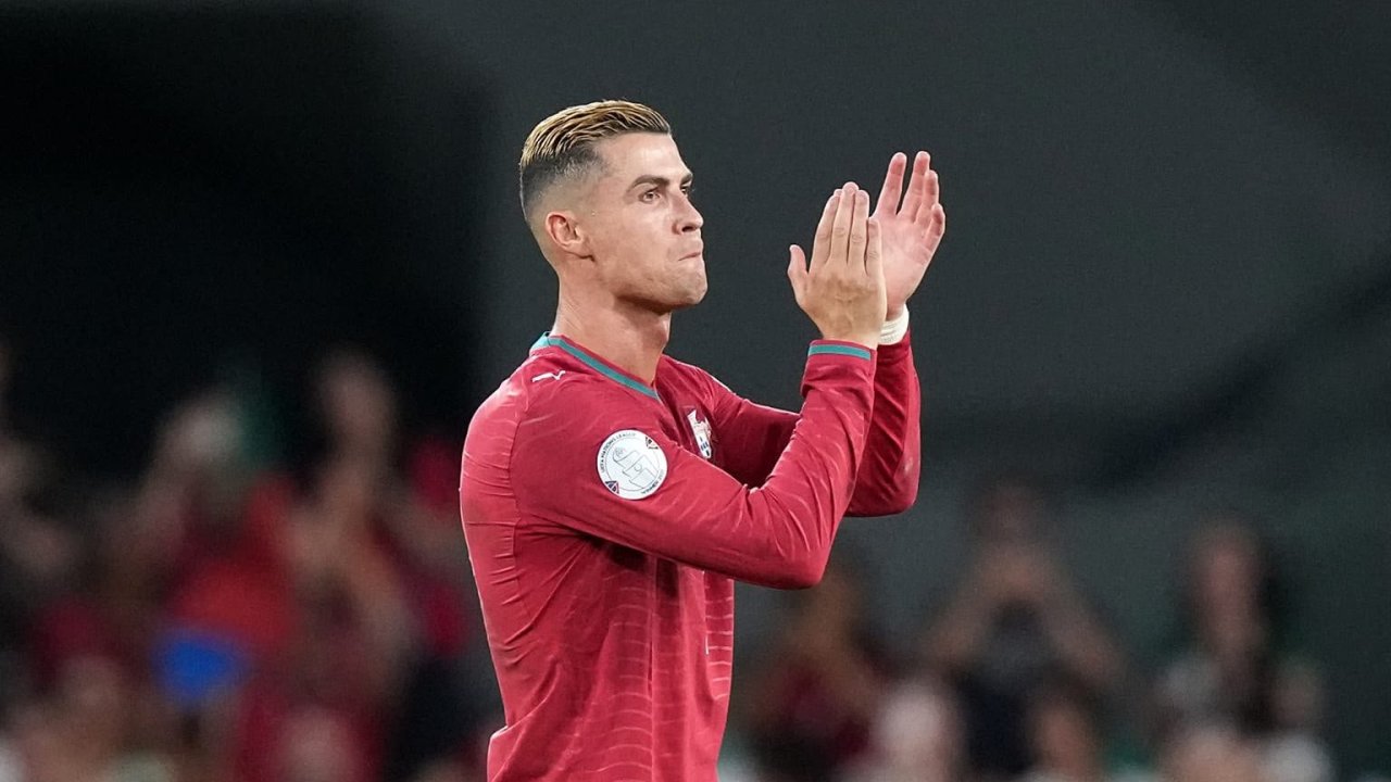 Cristiano Ronaldo é suspenso por 30 dias após deixar concentração de Portugal