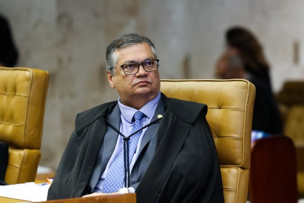 Dino e Fachin batem boca durante julgamento sobre Moraes